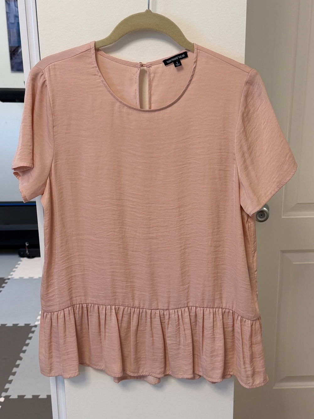 Who What Wear Blush Pink Short Sleeve Peplum Top